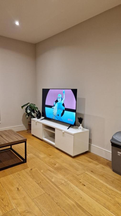 London City Apartment 伊灵 外观 照片
