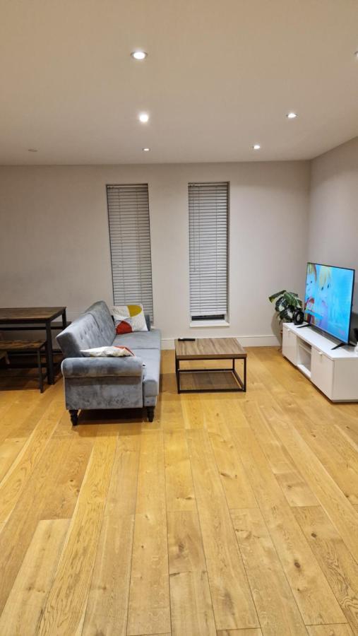 London City Apartment 伊灵 外观 照片